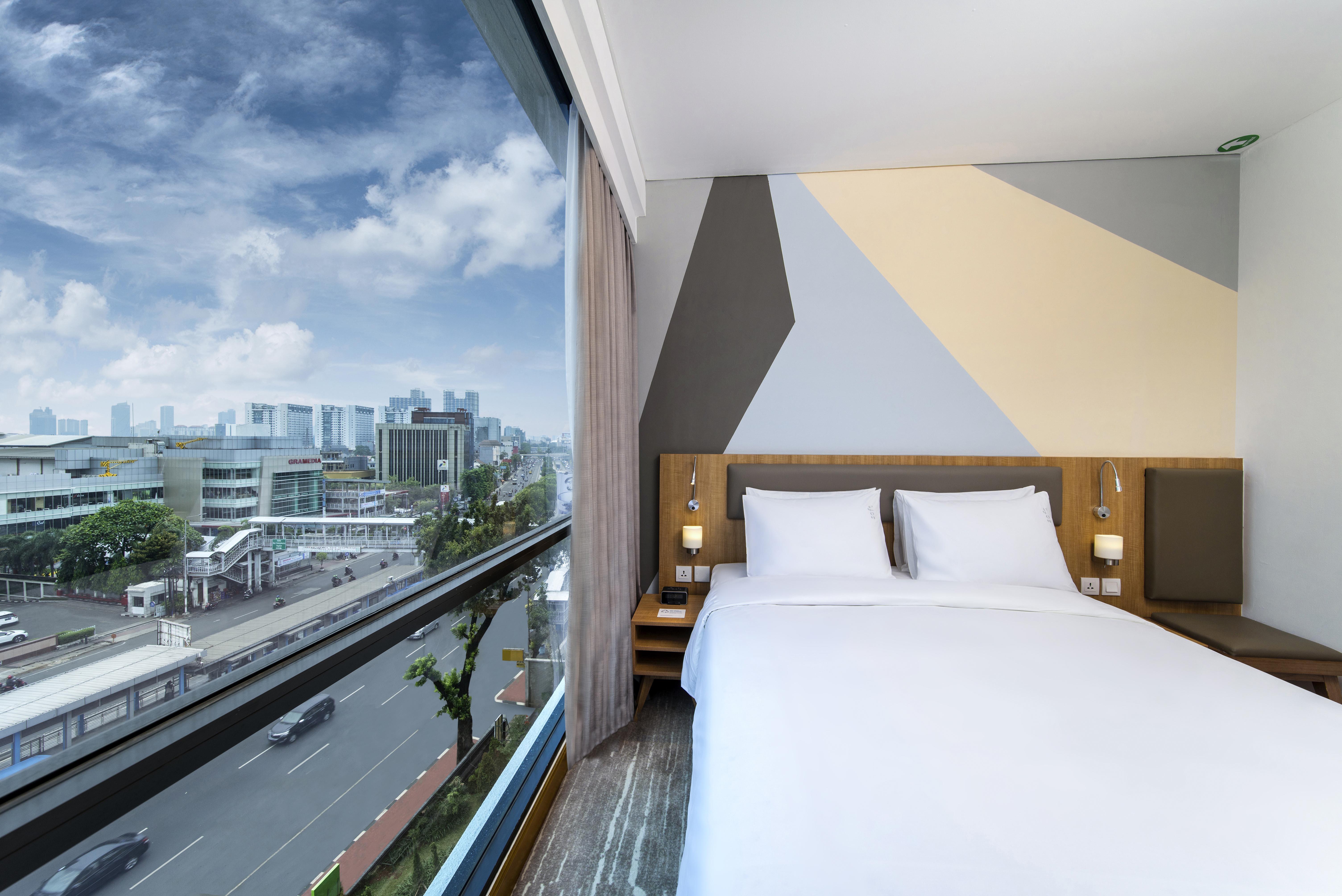 Holiday Inn Express Jakarta Matraman By Ihg Екстер'єр фото