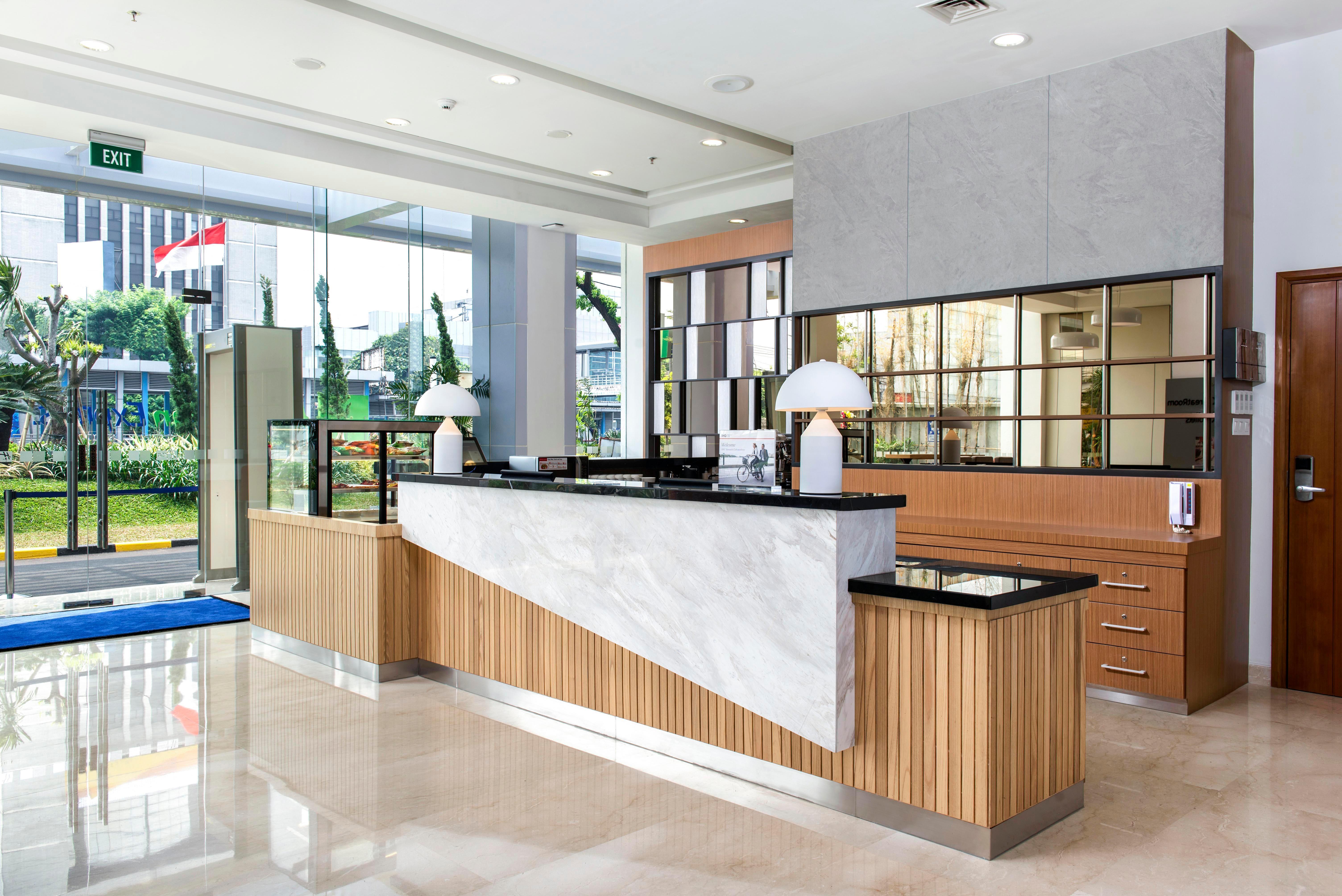 Holiday Inn Express Jakarta Matraman By Ihg Екстер'єр фото