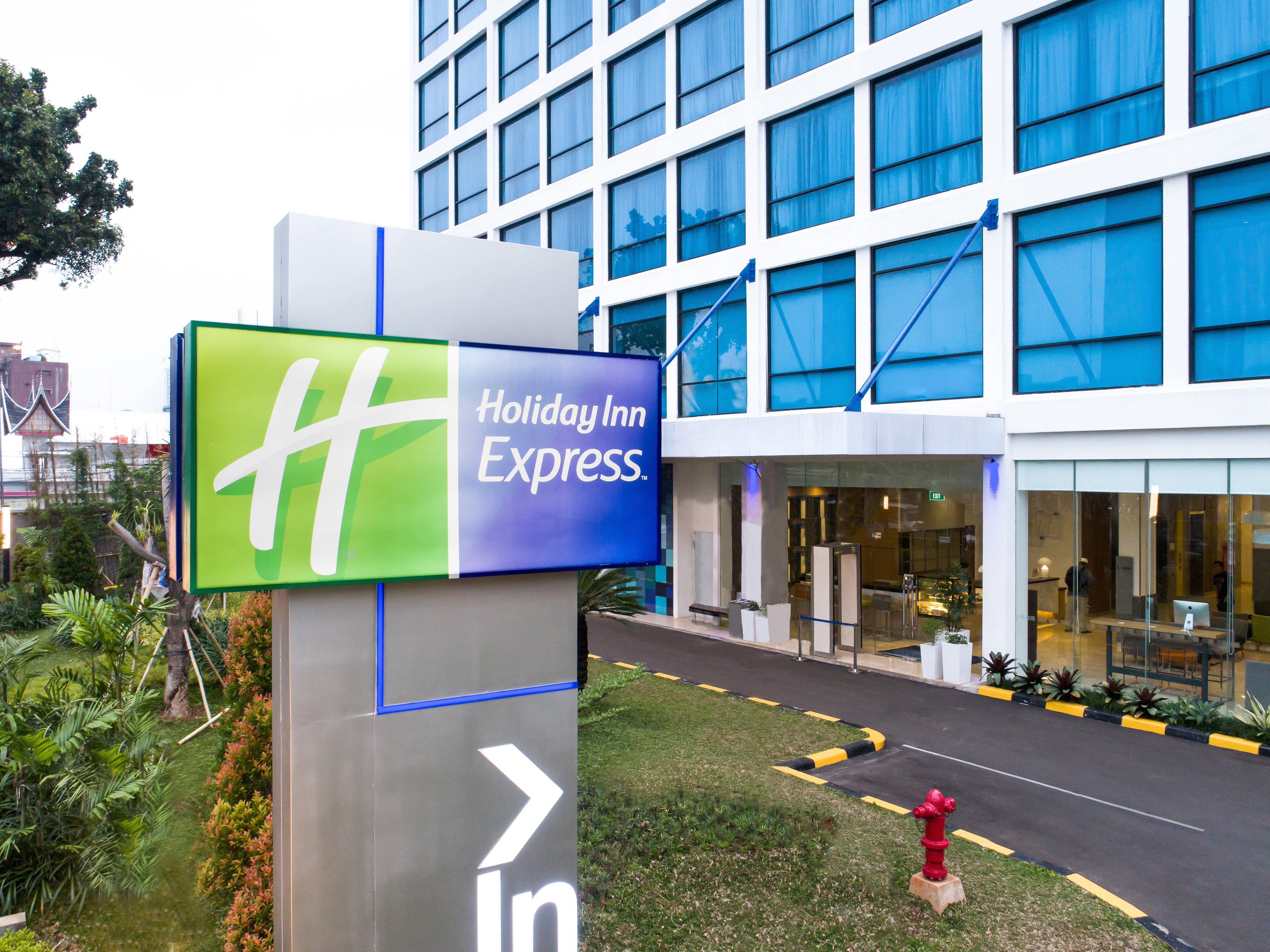 Holiday Inn Express Jakarta Matraman By Ihg Екстер'єр фото